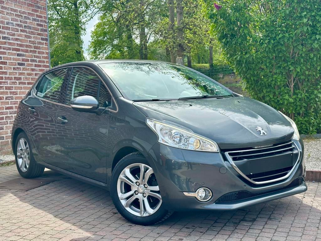 Peugeot 208 1.6 *Boite Auto* 1-er main*, Autos, Peugeot, Argent ou Gris, Achat, Entreprise, Entretenue par le concessionnaire