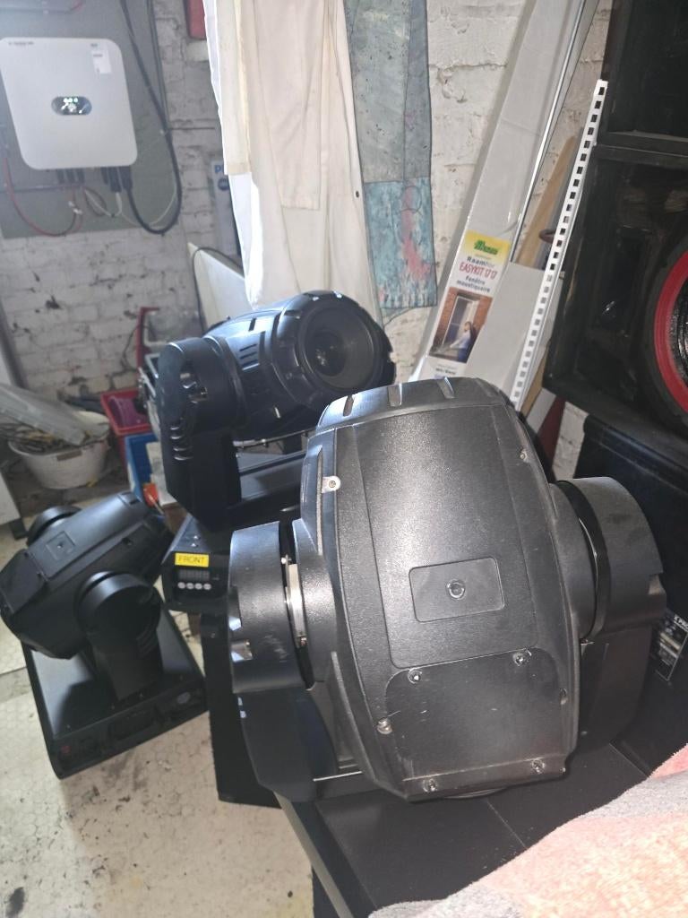 DMX-BEWEGENDE KOPPEN VAN 250 W, Ophalen, Gebruikt, Licht