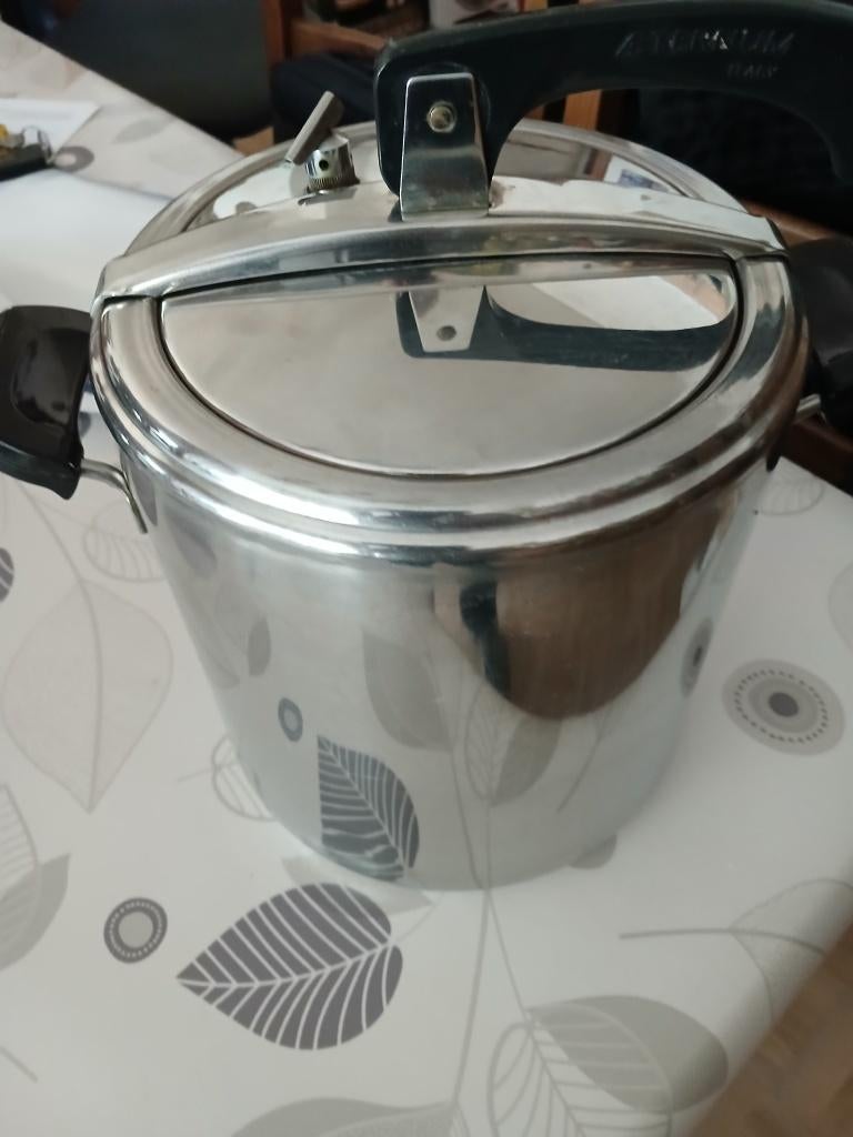 Autocuiseur, Maison & Meubles, Enlèvement, Utilisé, Autres types