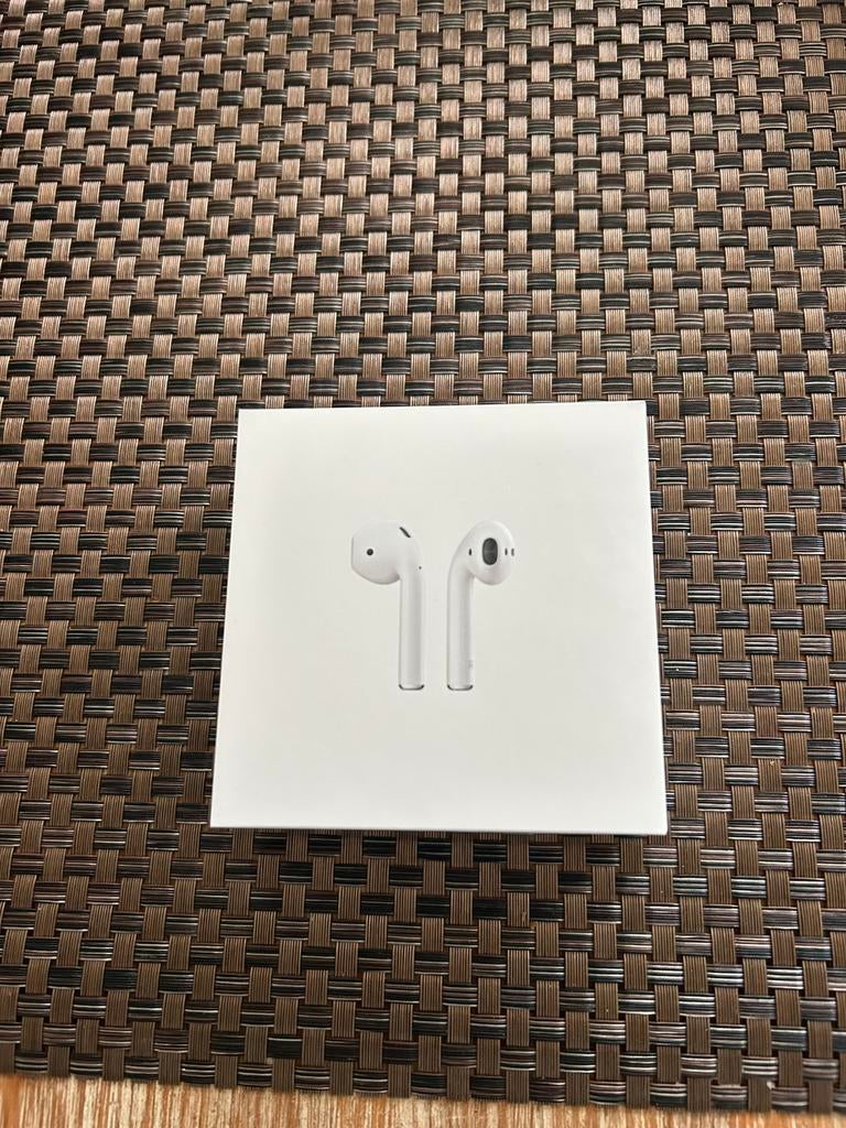 Airpods te koop, TV, Hi-fi & Vidéo, Lecteurs Mp3 | Accessoires | Apple iPod, Enlèvement, Utilisé