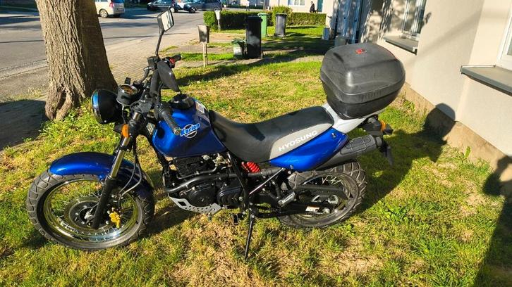 vend ou echange hysoung karion 125 permis b, Motoren, Motoren | Yamaha, Particulier, Scooter, 11 kW of minder, 1 cilinder, Handgeschakeld