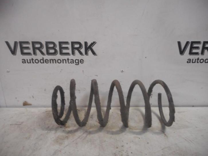 SCHROEFVEER VOOR Volvo 740 Estate (01-1985/12-1992), Auto-onderdelen, Ophanging en Onderstel, Volvo, Gebruikt