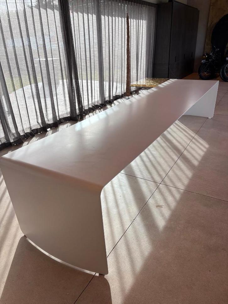 Witte 4 meter lange designtafel, Huis en Inrichting, Tafels | Eettafels, Zo goed als nieuw, 50 tot 100 cm, 200 cm of meer, Rechthoekig