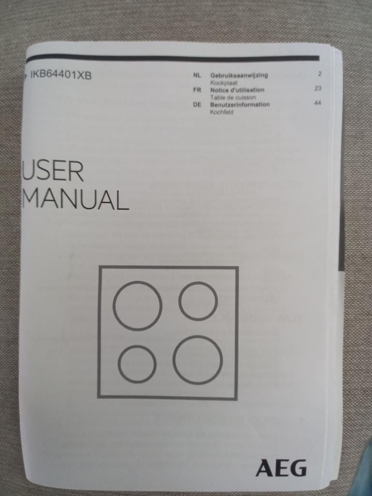 Kookplaat inductie AEG, 4 zones de cuisson, Encastré, Enlèvement, Utilisé