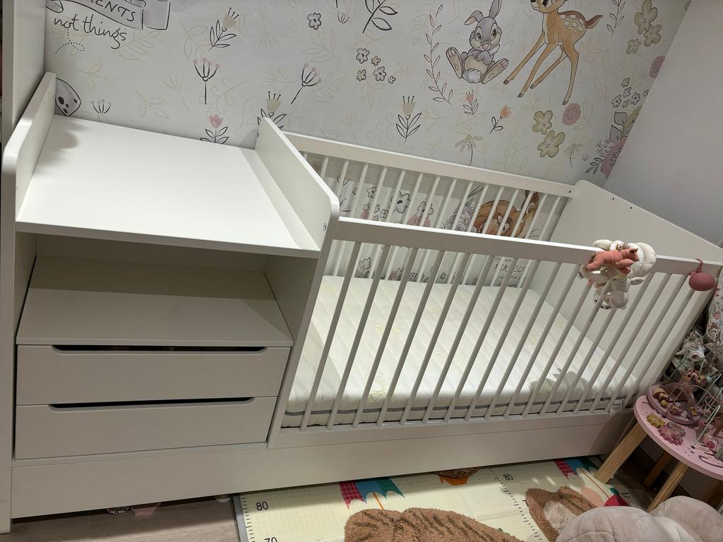 Lit pour bébé evolutif avec table a changer, Kinderen en Baby's, Kinderkamer | Complete kinderkamers, Nieuw, Ophalen