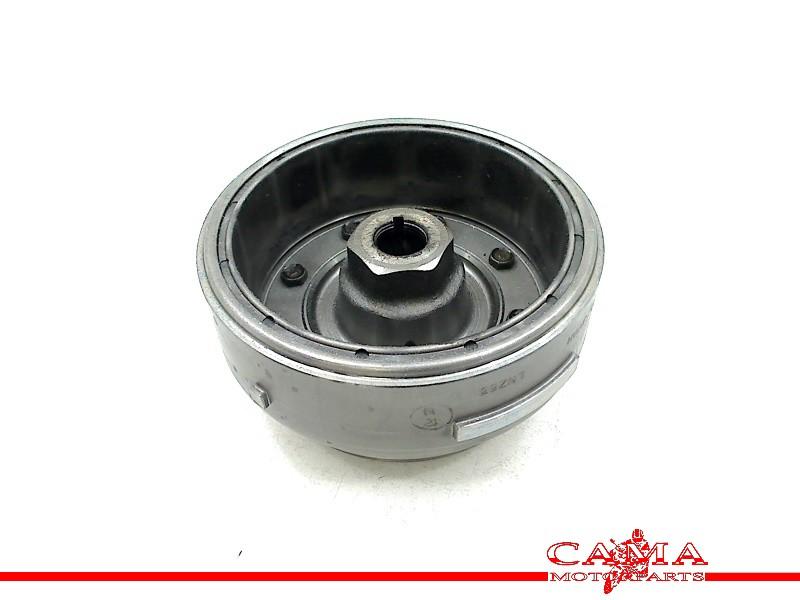 VOLANT MOTEUR TL 1000 S 1997-2001 (TL1000S) (32102-02F00), Motos, Dhr. S. di Majo, Utilisé, Info@cama-motorparts.nl, P.J. Troelstraweg 8 8
3144 CX  MAASSLUIS, NL