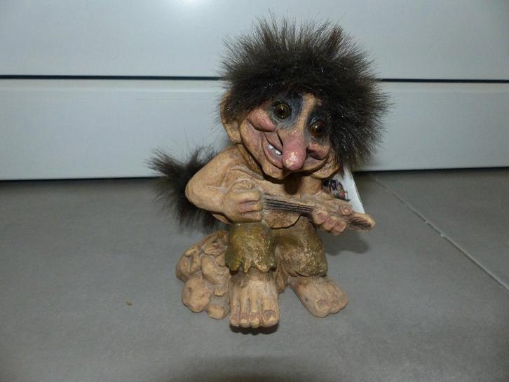 Troll norvégien fait main avec guitare, Antiquités & Art, Curiosités & Brocante, Enlèvement ou Envoi