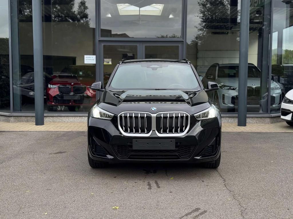 BMW X1 sDrive18i M Sport / PANODAK / TREKHAAK / DODE HOEK, Autos, Achat, Entreprise, 5 portes, 5 places
