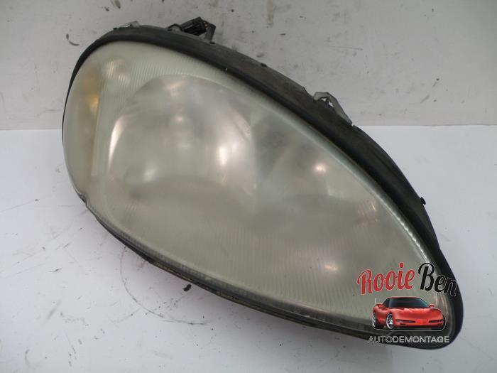 Phare droit d'un Chrysler PT Cruiser, Autos : Pièces & Accessoires, Éclairage, Chrysler, Utilisé, 3 mois de garantie, Enlèvement ou Envoi