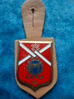 Cintre de poitrine, Collections, Enlèvement ou Envoi