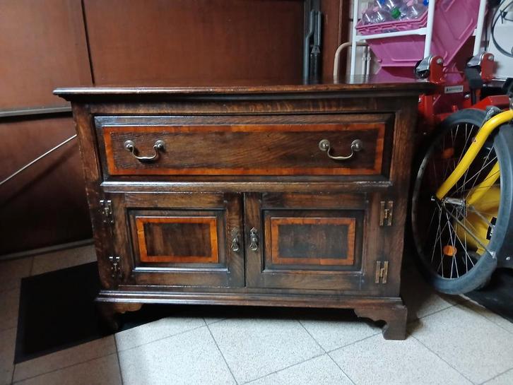 Armoire en chêne massif, Antiquités & Art, Antiquités | Meubles | Armoires, Enlèvement