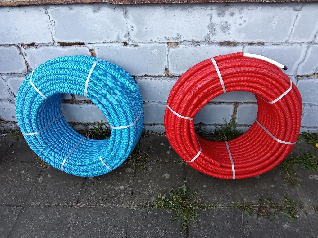 tuyau gainé 16mm henco de 100 m rouge et bleu, Enlèvement