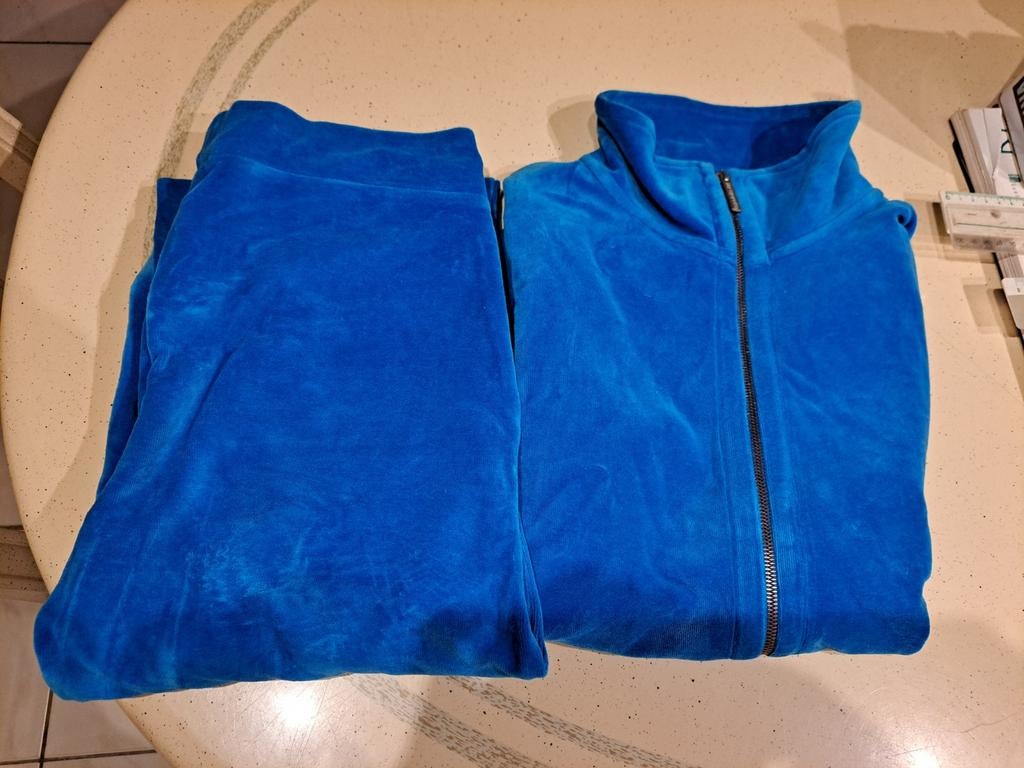 Costume de loisirs pour femme, Enlèvement