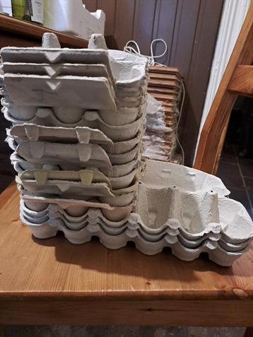 gratuit cartons à Oeufs beschikbaar voor biedingen