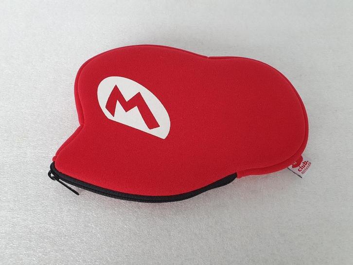 Club Nintendo Mario Hat Pouch Carrying Case, Games en Spelcomputers, Spelcomputers | Nintendo Portables | Accessoires, Gebruikt