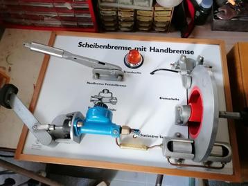 autoremmen display - school leermiddel beschikbaar voor biedingen