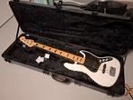 Squier Vintage Modified Jazz Bass V - Olympic White + koffer, Muziek en Instrumenten, Snaarinstrumenten | Gitaren | Bas, Ophalen