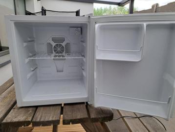 Minibar (frigo), Enlèvement, Comme neuf, Sans bac à congélation