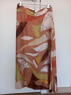 Originele, soepele rok in mooie kleuren, midi lengte., Ophalen of Verzenden, Zo goed als nieuw