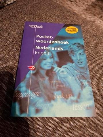 Van Dale Pocketwoordenboek Nederlands-Engels beschikbaar voor biedingen