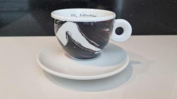 Tasse et soucoupe à cappuccino | Collection d'art Illy 1994
