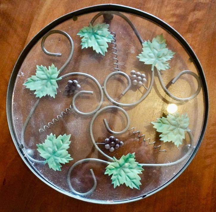 Plateau circulaire en fer forge, Maison & Meubles, Accessoires pour la Maison | Plateaux, Utilisé, Métal, Rond, Enlèvement ou Envoi