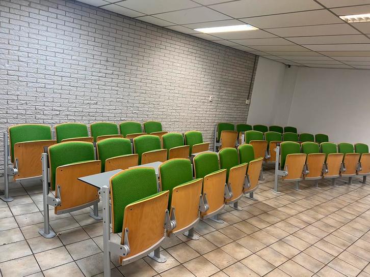 College stoelen - Onderwijs stoelen - 60 stuks met klaptafel, Zakelijke goederen, Kantoor en Winkelinrichting | Kantoormeubilair en Inrichting