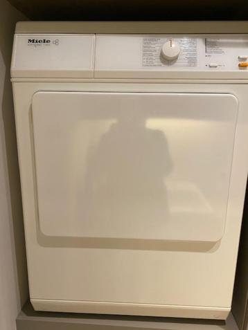 Droogkast van het merk Miele beschikbaar voor biedingen