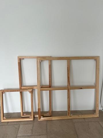 Houten kaders beschikbaar voor biedingen