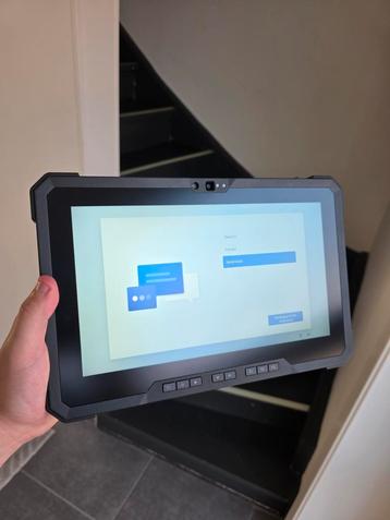Dell Latitude 7220 Rugged Extreme Windows Tablet + garantie beschikbaar voor biedingen