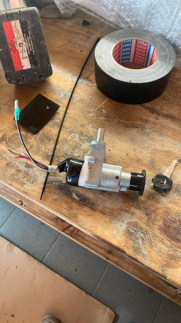 Contactslot booster oud model beschikbaar voor biedingen