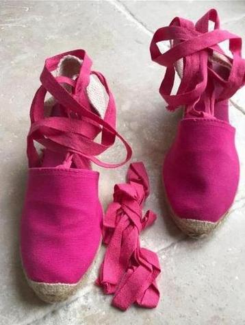 Exit-schoenen beschikbaar voor biedingen