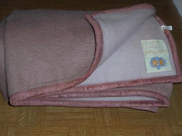 dik heel mooi warm deken dubbele kant van hoge kwaliteit beschikbaar voor biedingen