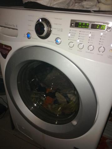 Grote wasmachine 13 kg. LG. beschikbaar voor biedingen