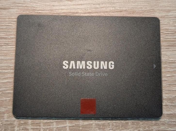 Samsung 1TB 2.5" SATA III 850 PRO Solid State Drive, Computers en Software, Harde schijven, Zo goed als nieuw, Desktop, Intern