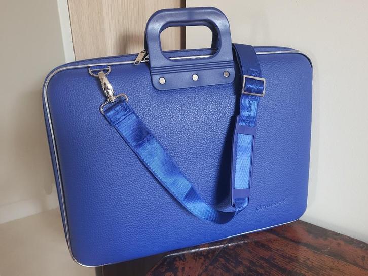 Mallette pour ordinateur Bombata, Computers en Software, Laptoptassen, Nieuw, Schoudertas, 17 inch of meer, Ophalen of Verzenden