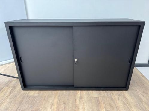 Metalen schuifdeurkast B-keus zwart, Huis en Inrichting, Keuken | Keukenelementen, Zo goed als nieuw, 100 tot 150 cm, 150 tot 200 cm