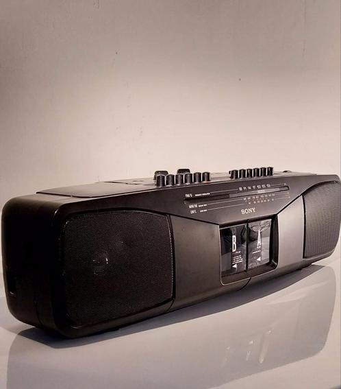 SONY cfs-w304l am/fm stereo dubbele cassette vintage, Audio, Tv en Foto, Radio's, Zo goed als nieuw, Ophalen of Verzenden