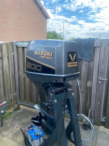 Onderdelen suzuki DT200 v6 beschikbaar voor biedingen