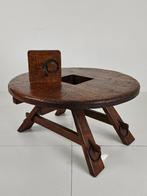 Rustic Oak Brutalist round Coffee table France 1960s Mid-20t, Vintage antiek klassiek, Ophalen of Verzenden, Zo goed als nieuw