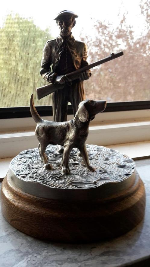 Chasseur d'étain avec chien 50€, Antiquités & Art, Antiquités | Bronze & Cuivre, Enlèvement