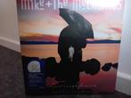 LP Mike & The Mechanics “The Living Years (2LP - 2CD set), Ophalen of Verzenden, 1980 tot 2000, Nieuw in verpakking, 12 inch