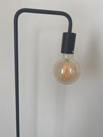 Zwarte vloerlamp - hoogte: 140 cm., Ophalen, Gebruikt, 75 cm of meer