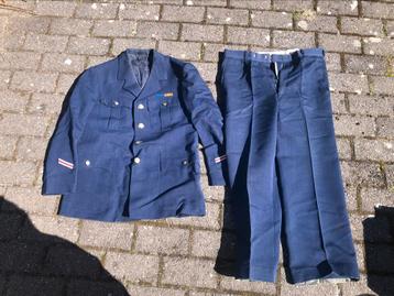 Kostuum belgische luchtmacht 1977 beschikbaar voor biedingen