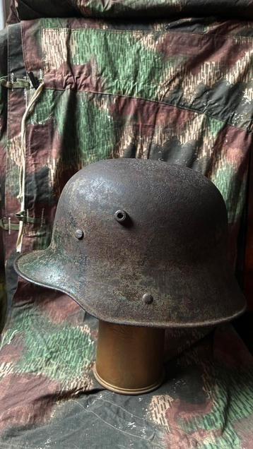 Duitse Mimikri camouflagehelm Wo1 beschikbaar voor biedingen