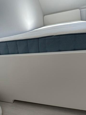Ikea bed + matras