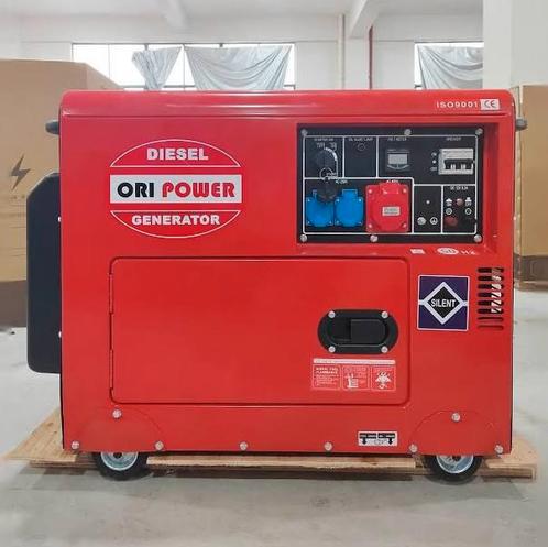 Stroomgroep/generator Diesel 6500w nieuw geluidstil gratis b, Doe-het-zelf en Bouw, Aggregaten, Nieuw, Dieselolie, 10 tot 30 kVA