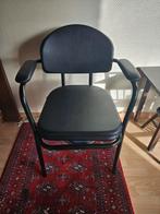 Toiletstoel, Ophalen