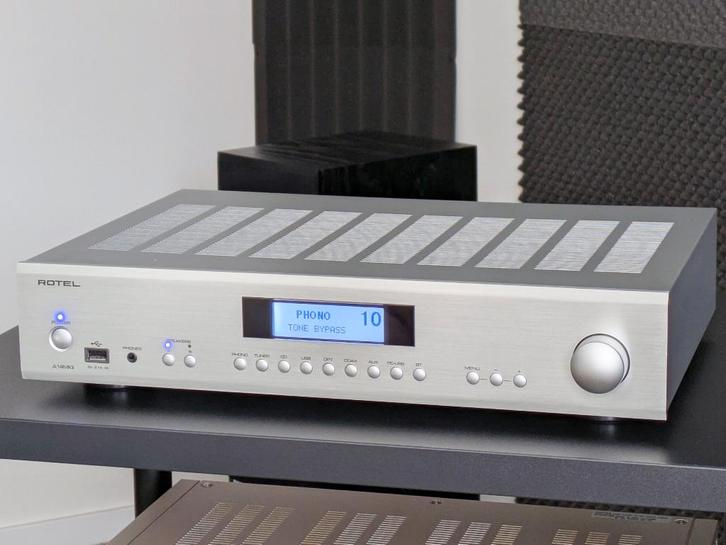 Rotel A14 MkII, stereo amp met 32-bit DAC, BT en phono, TV, Hi-fi & Vidéo, Amplificateurs & Ampli-syntoniseurs, Utilisé, Stéréo