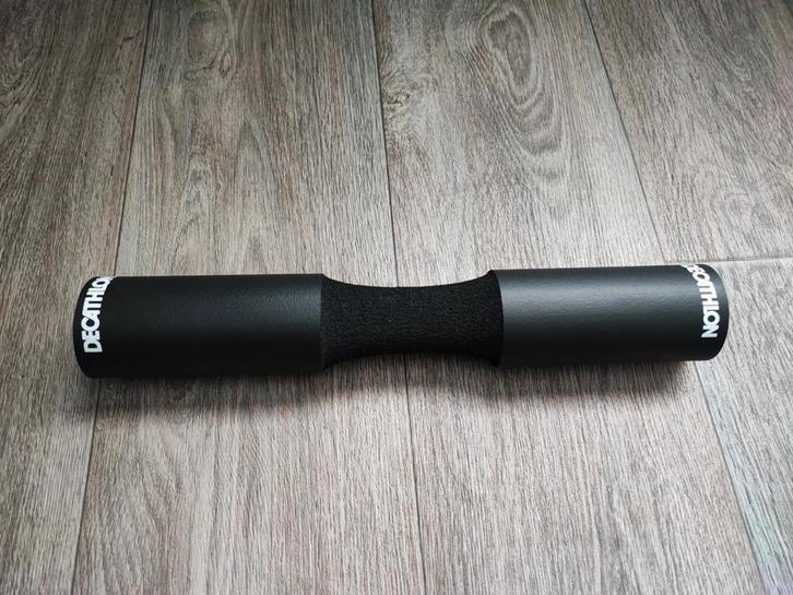 Decathlon Halterstangkussen/ Barbell pad (als nieuw!), Sport en Fitness, Fitnessmaterialen, Zo goed als nieuw, Overige typen, Ophalen of Verzenden